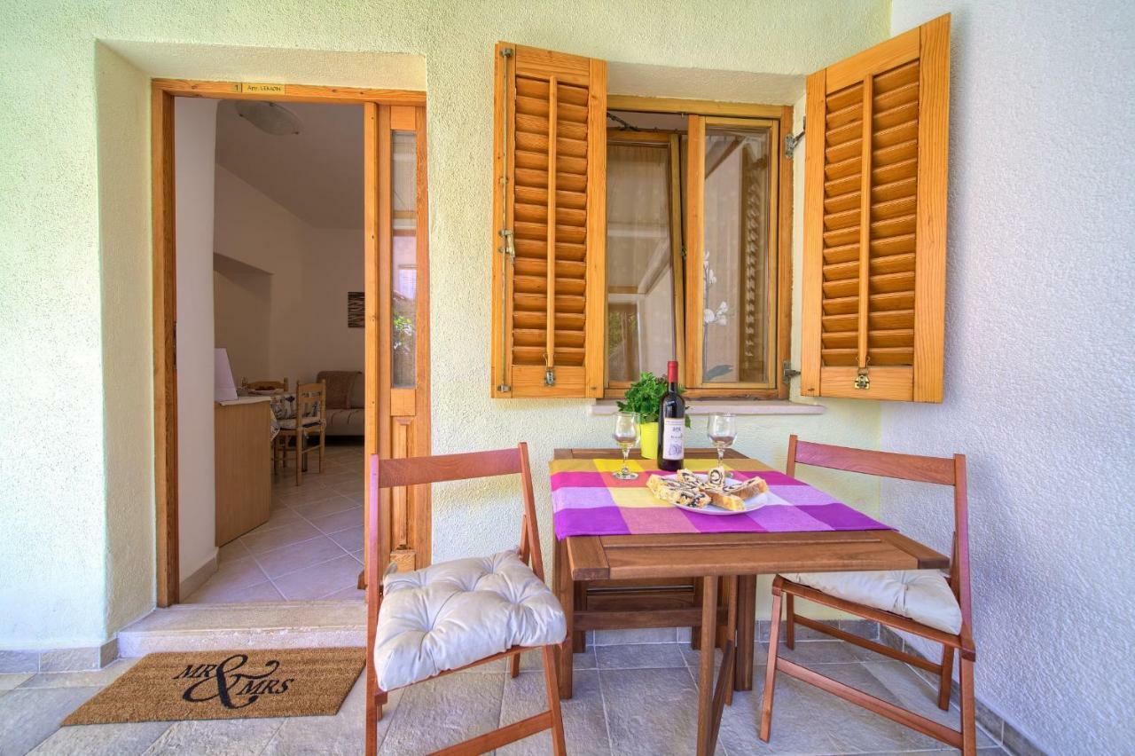 Apartmán Hrast Krk Town Exteriér fotografie
