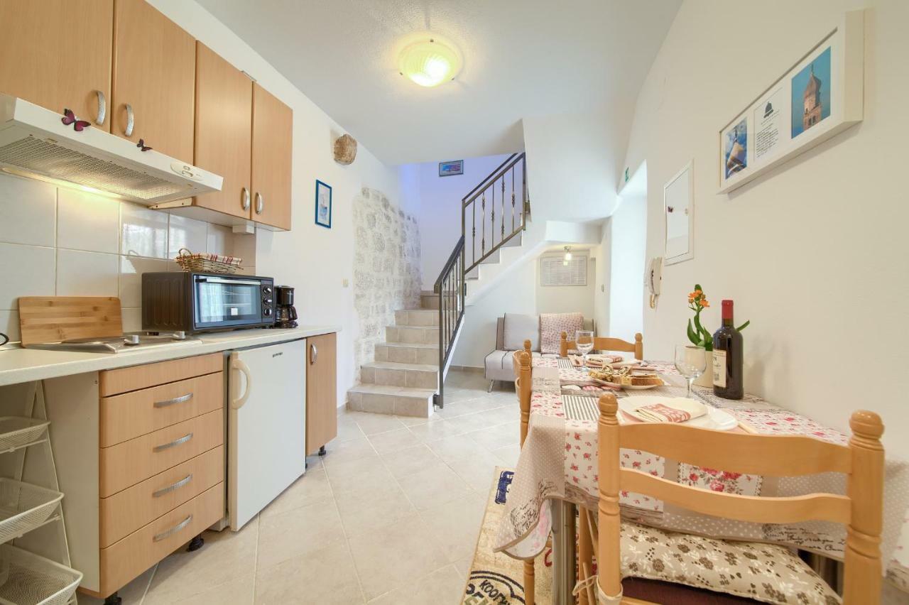 Apartmán Hrast Krk Town Exteriér fotografie